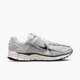 Nike Zoom Vomero 5 Photon Dust Metallic Silver