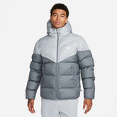 Geaca Barbati Nike Windrunner