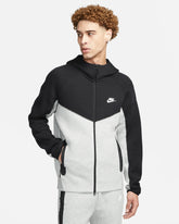 Hanorac Barbati Nike Tech Fleece