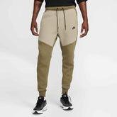 Pantaloni Barbati Nike Tech Fleece