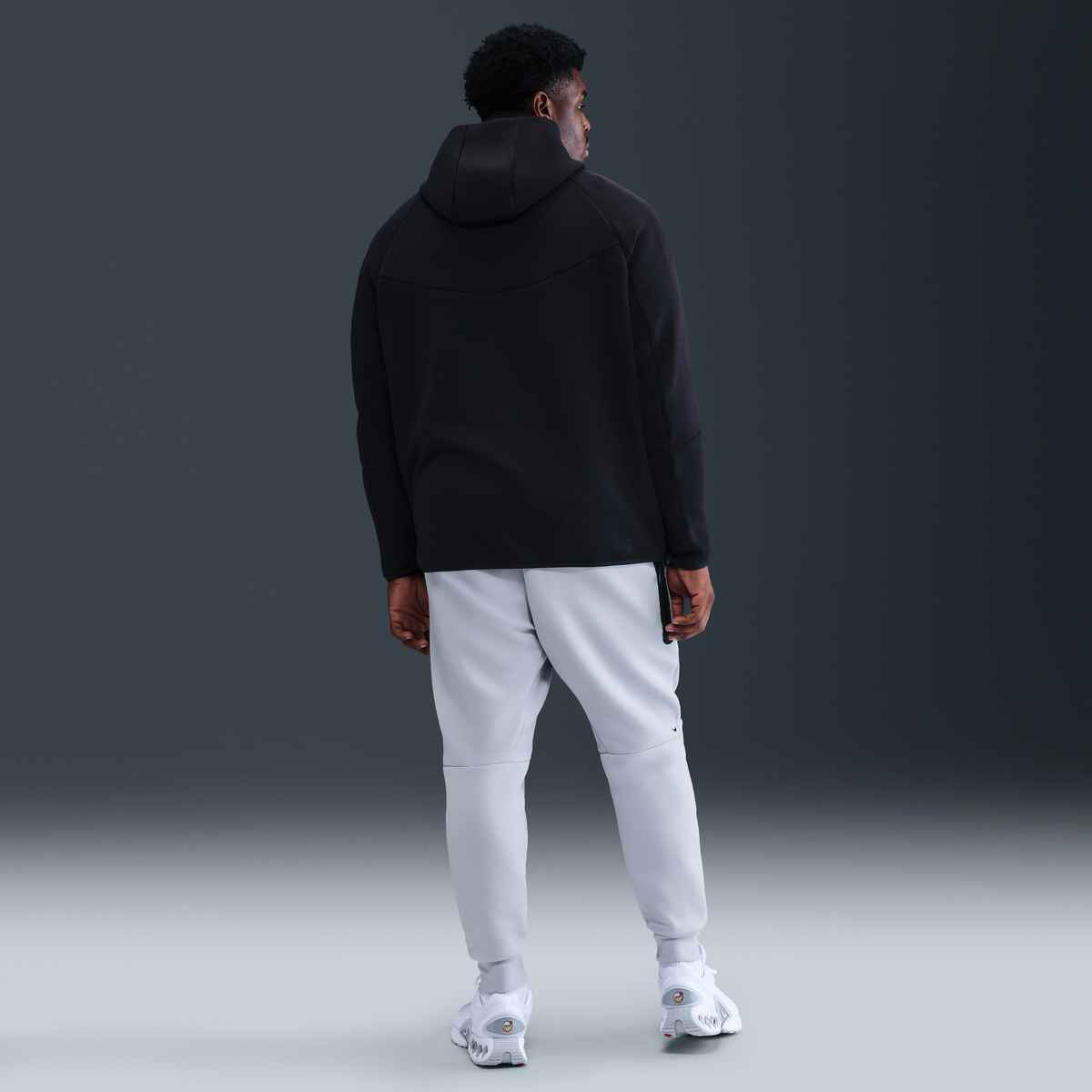 Pantaloni Barbati Nike Tech Fleece