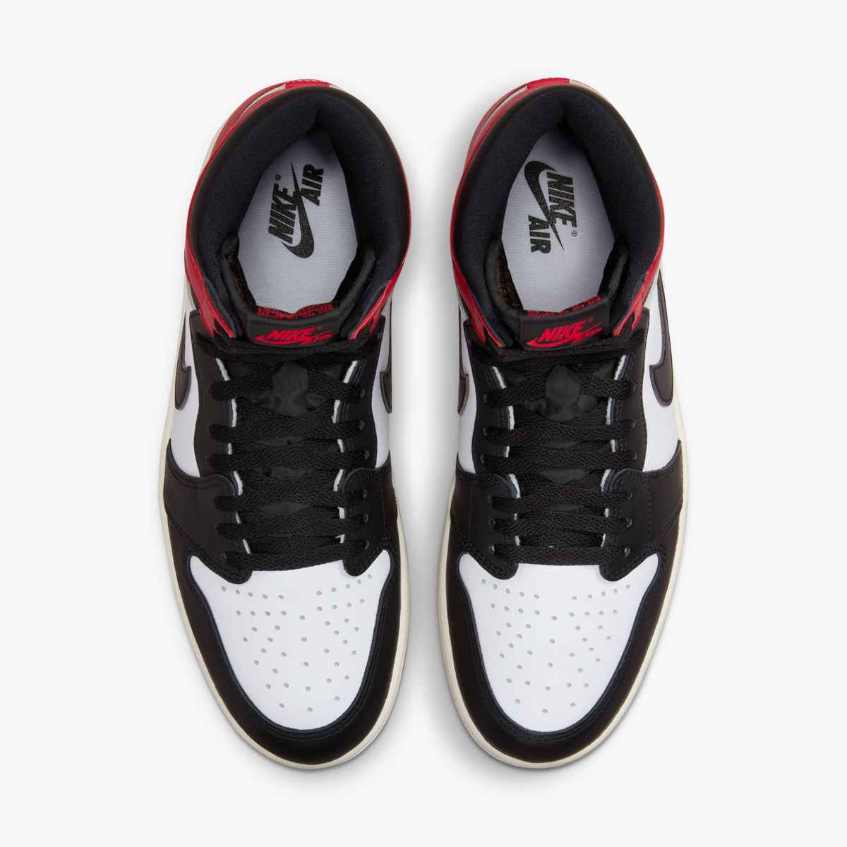 Air Jordan 1 Retro High OG �Black Toe�