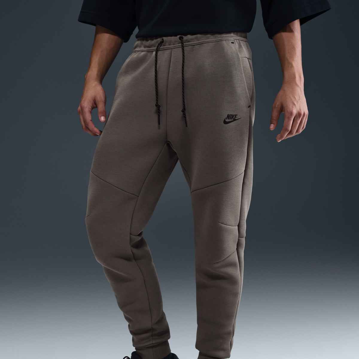 Pantaloni Barbati Nike Tech Fleece