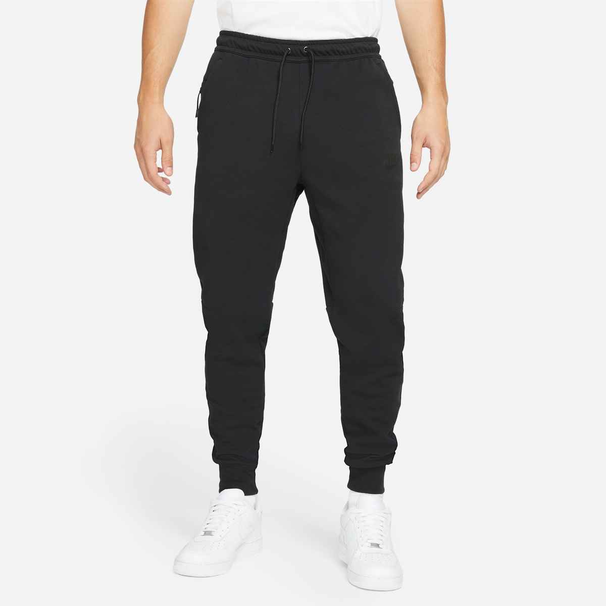 Nike Sportswear Tech Essentials