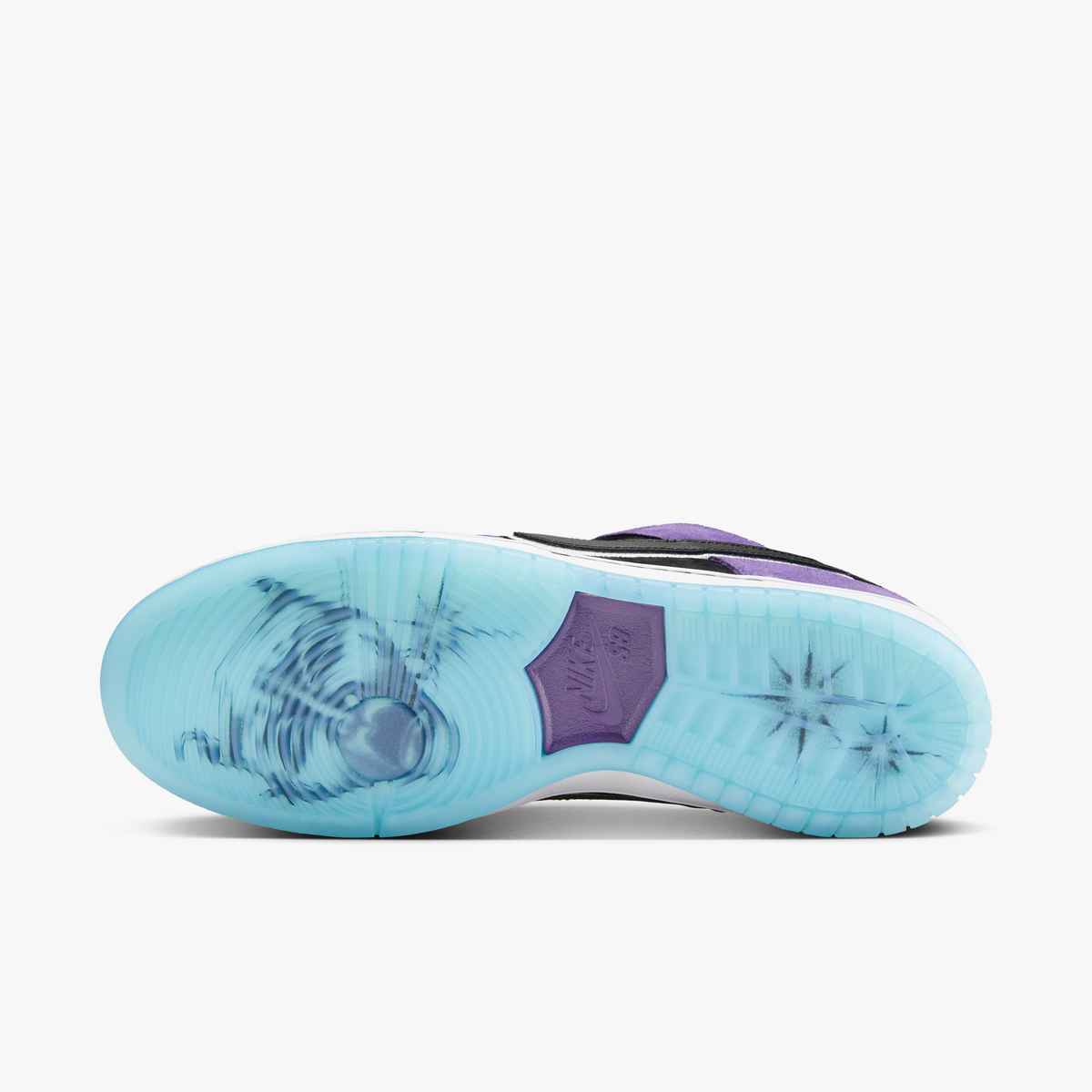 Pantofi sport Nike SB Dunk Low Pro x Hayley Wilson Black and Court Purple