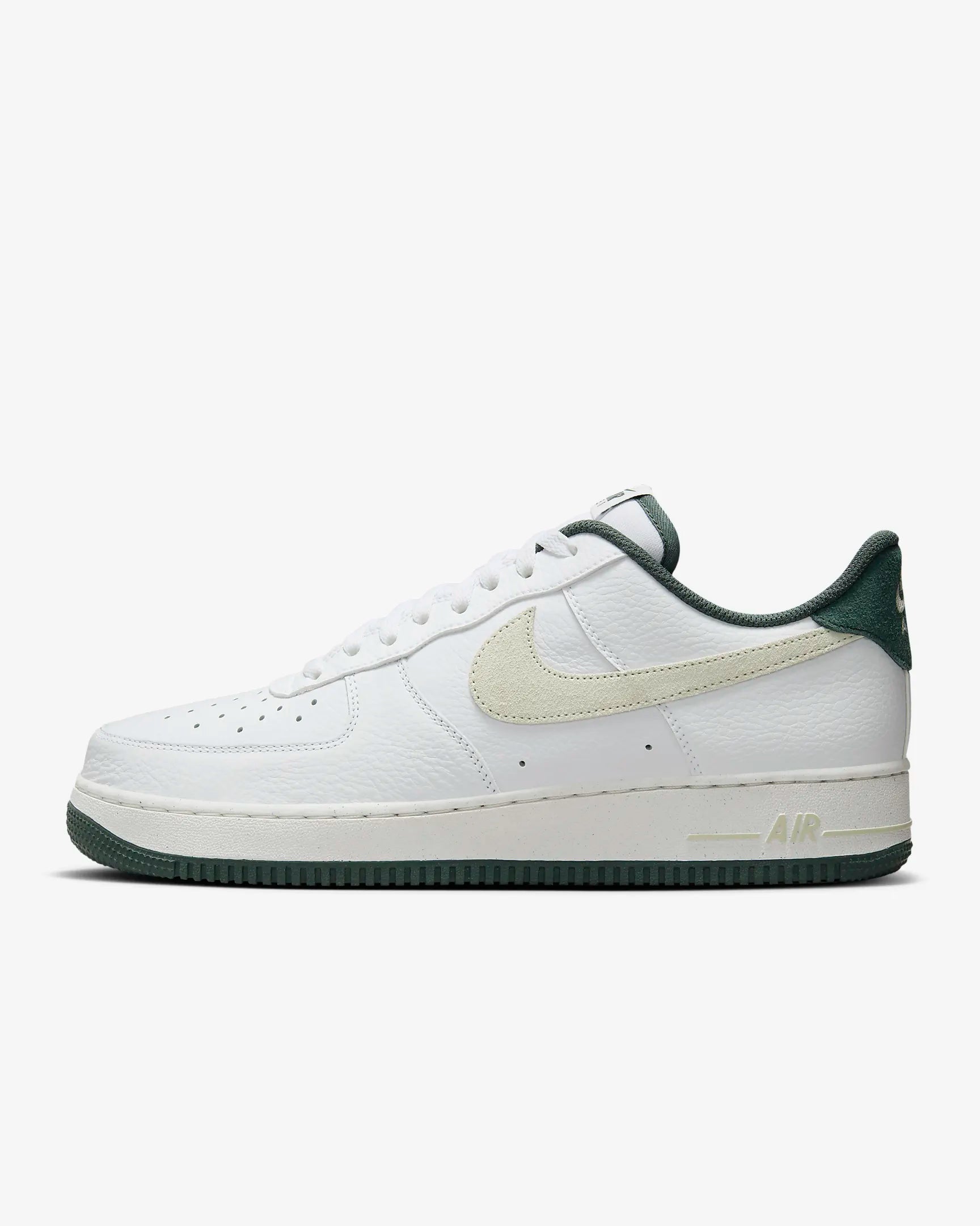 Nike Air Force 1 '07 LV8