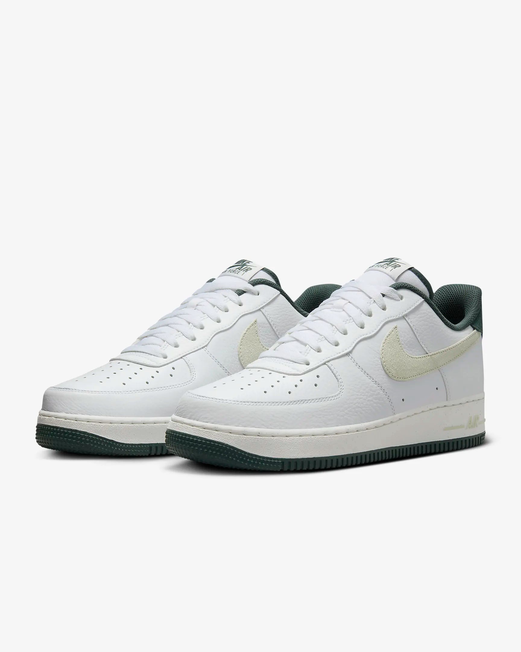 Nike Air Force 1 '07 LV8