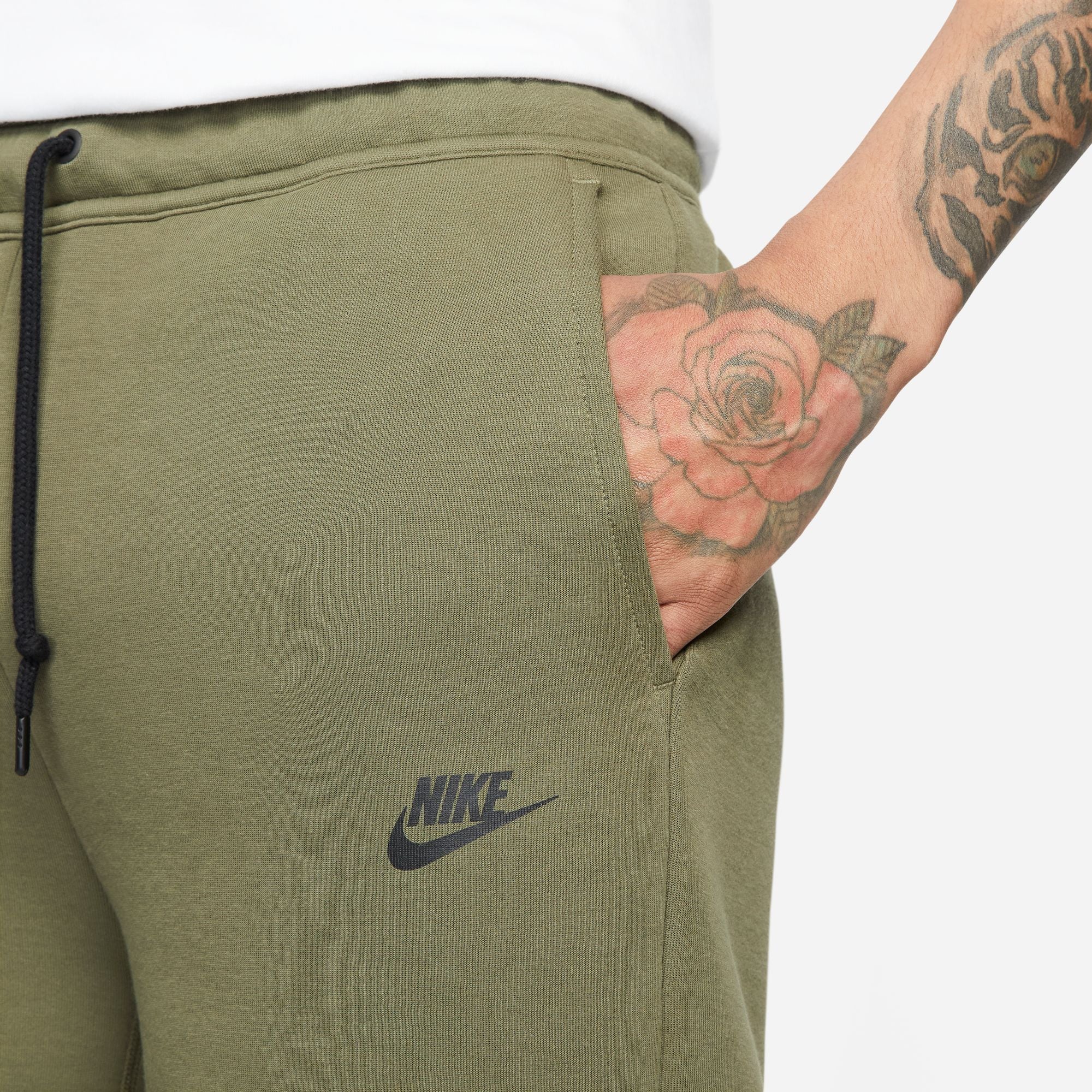 Pantaloni Scurti Barbati Nike Tech Fleece