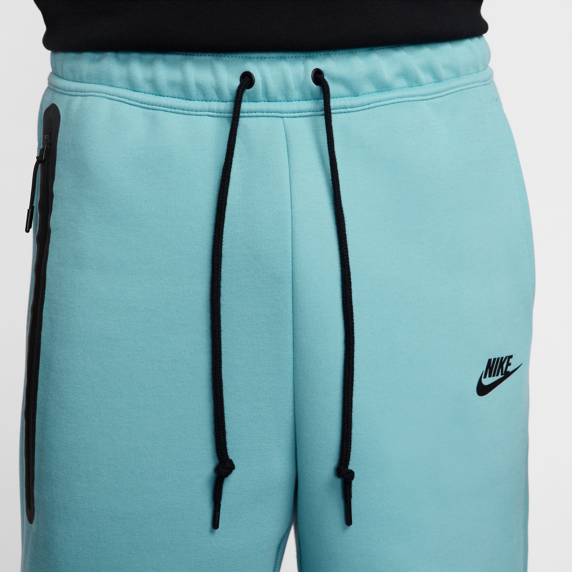Pantaloni Scurti Barbati Nike Tech Fleece