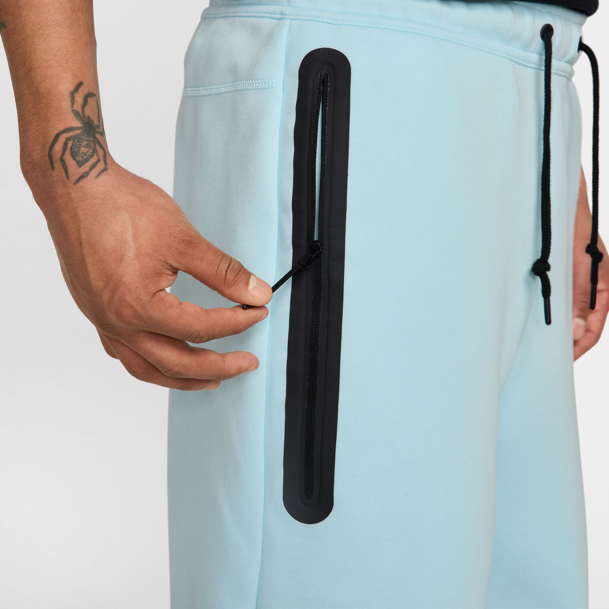 Pantaloni Scurti Barbati Nike Tech Fleece