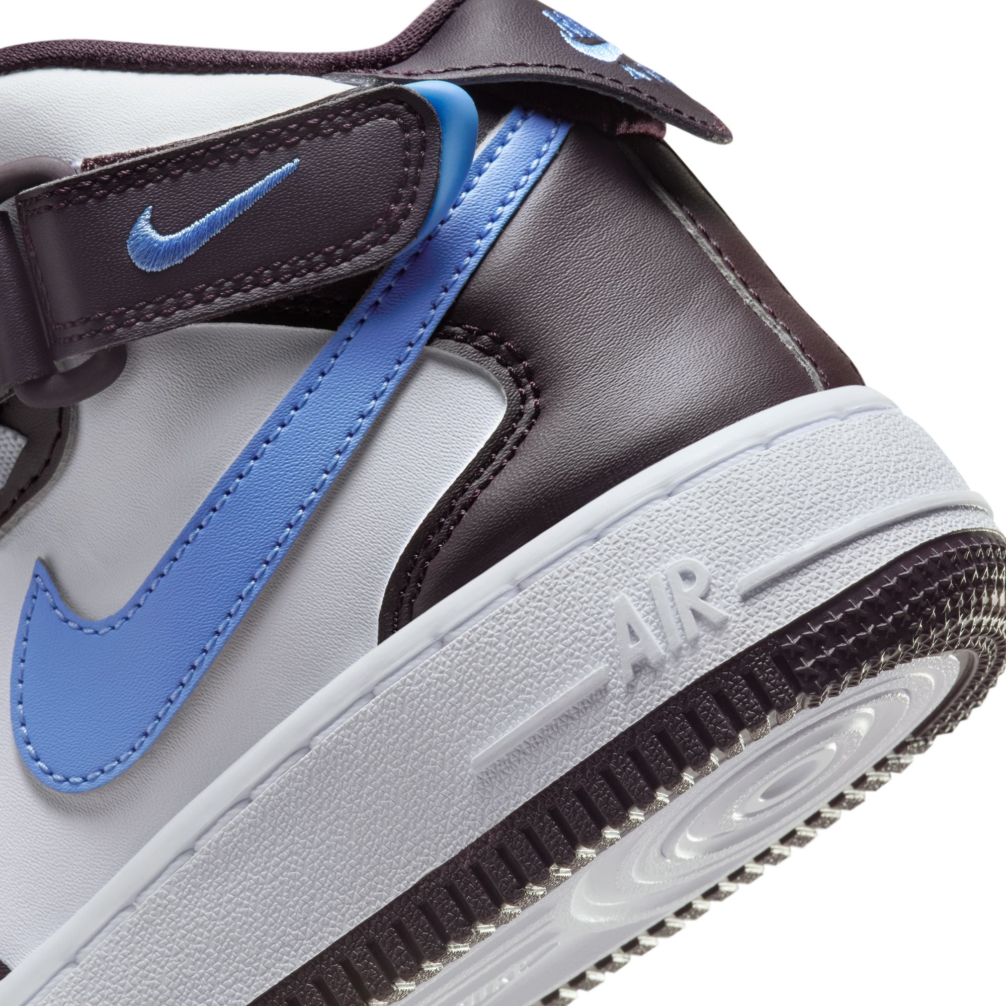 NIKE AIR FORCE 1 MID EASYON