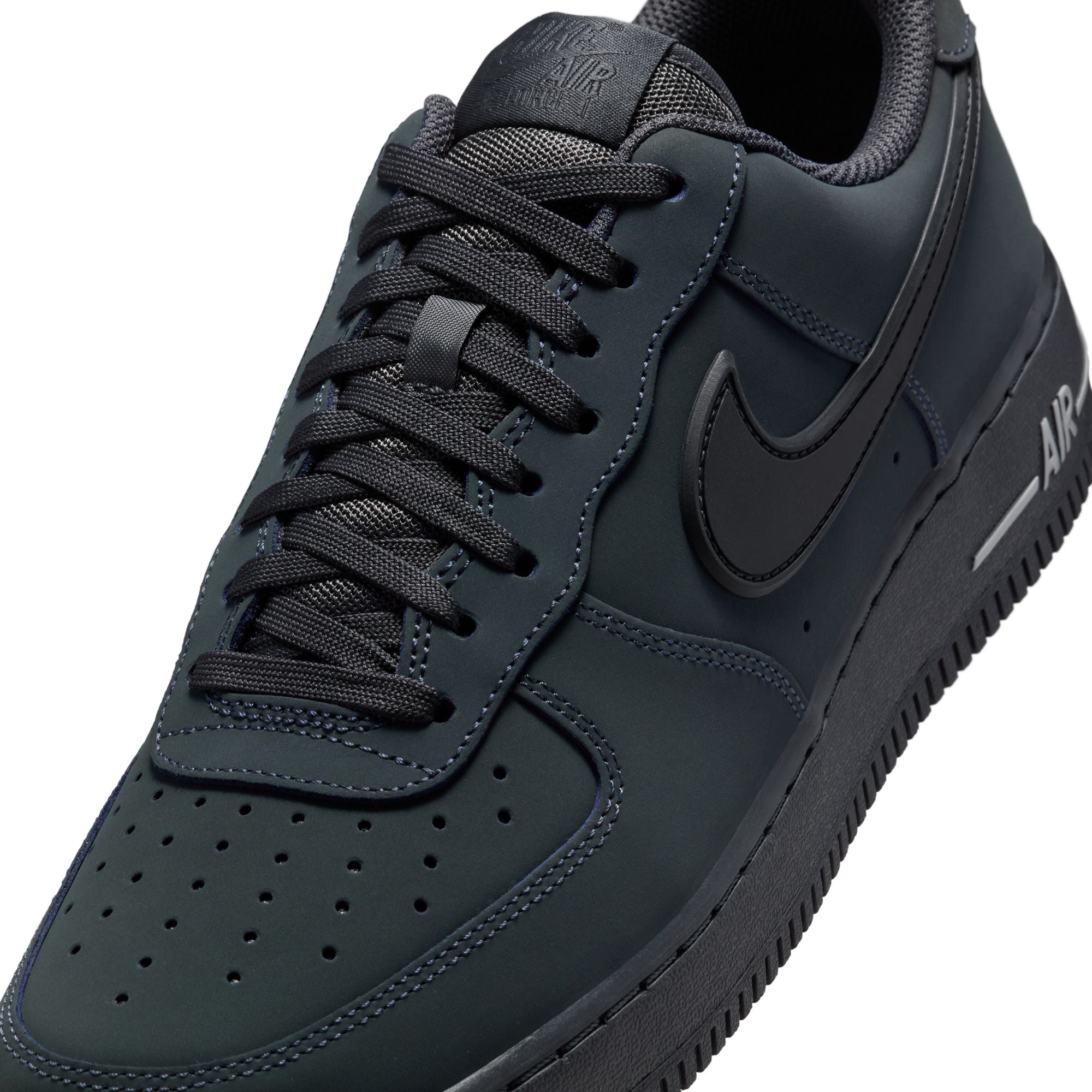 Pantofi Sport Barbati Nike Air Force 1 07