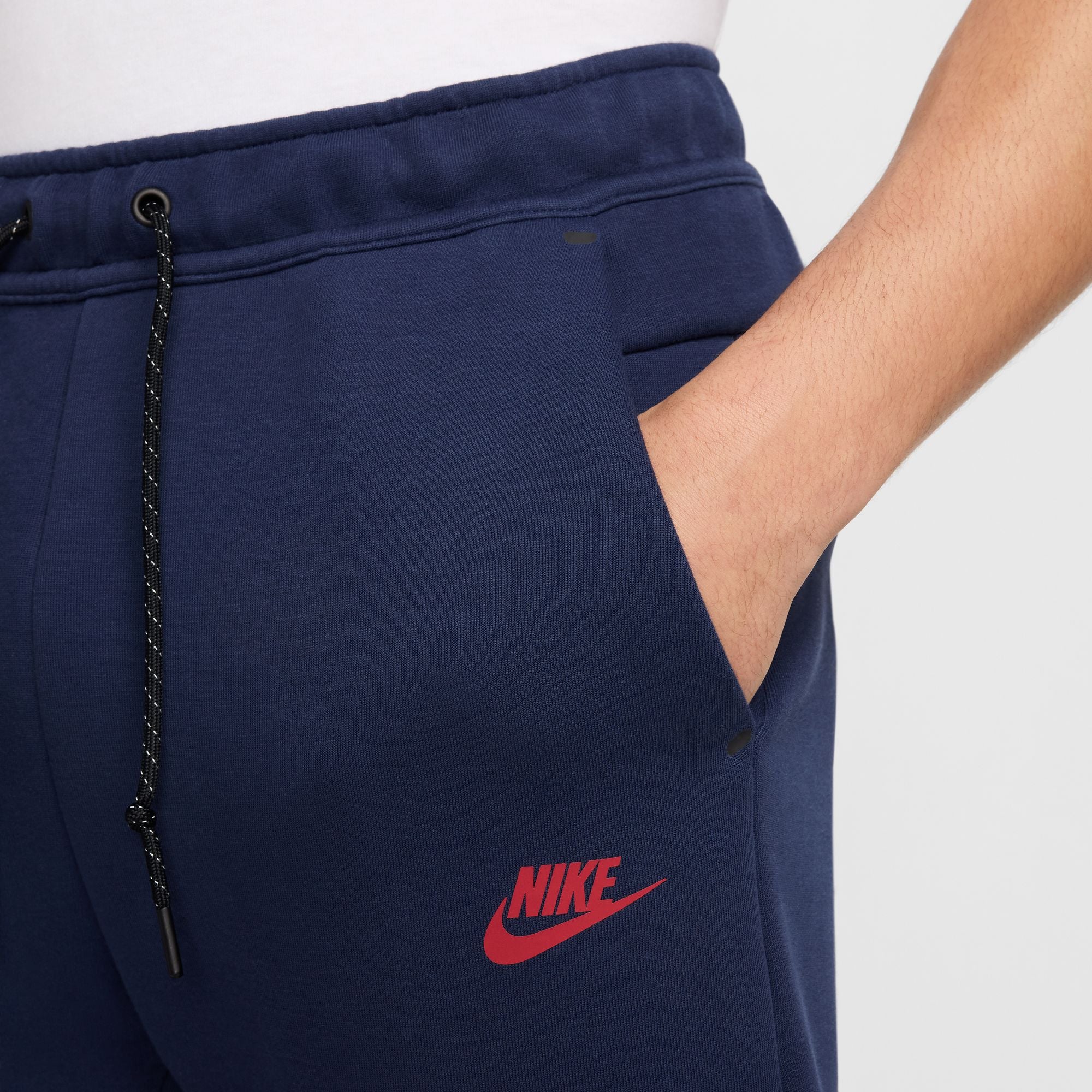 Pantaloni Barbati Nike Tech Fleece