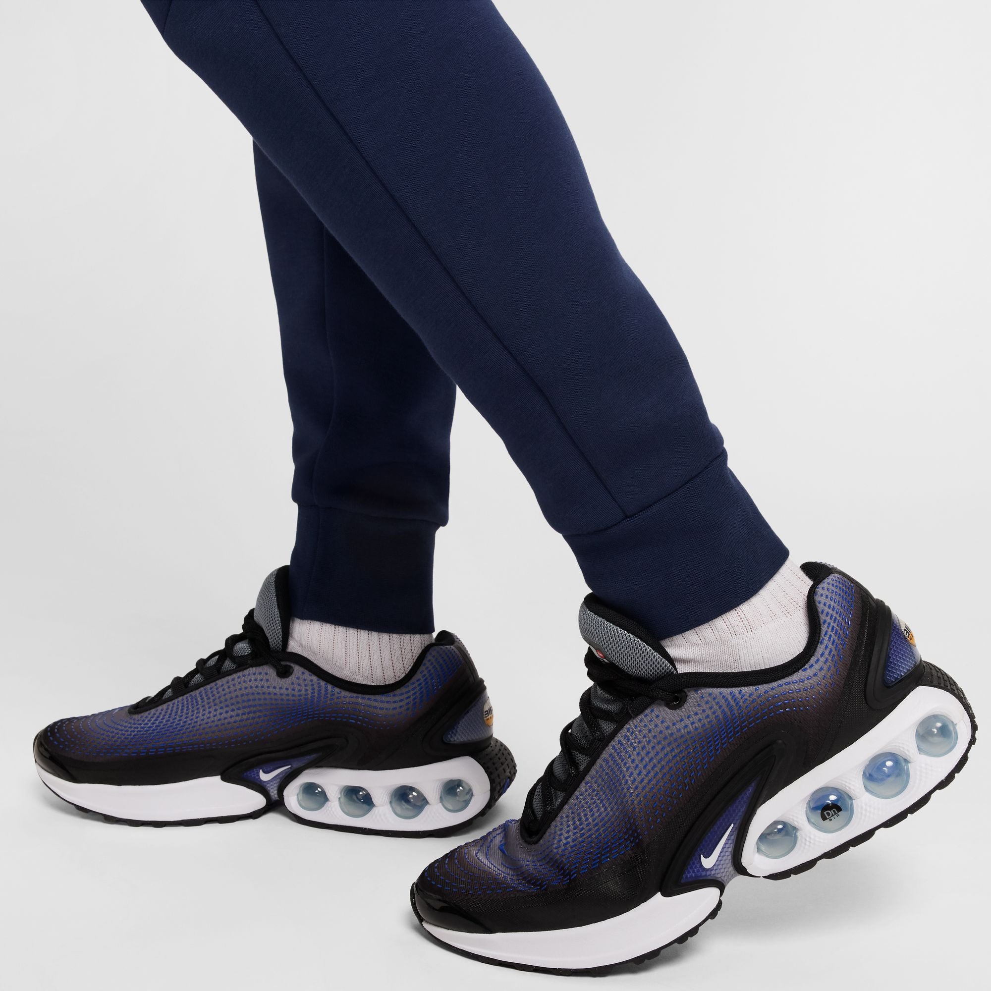 Pantaloni Barbati Nike Tech Fleece