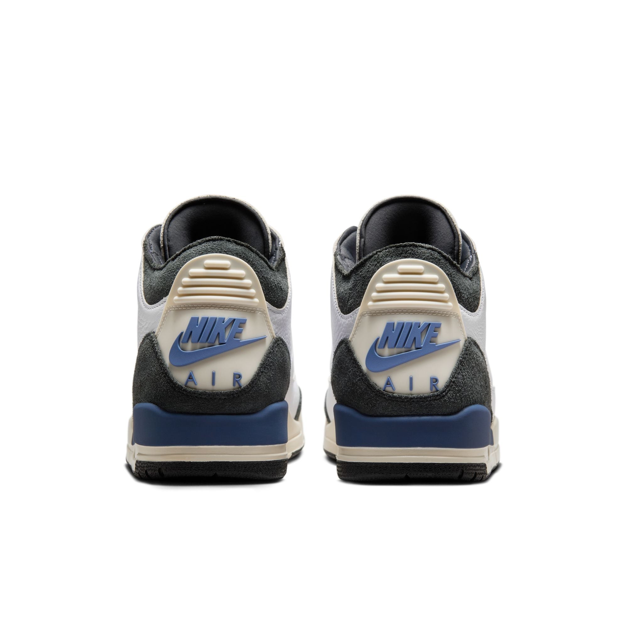 Air Jordan 3 Retro OG SP A Ma Maniere Diffused Blue