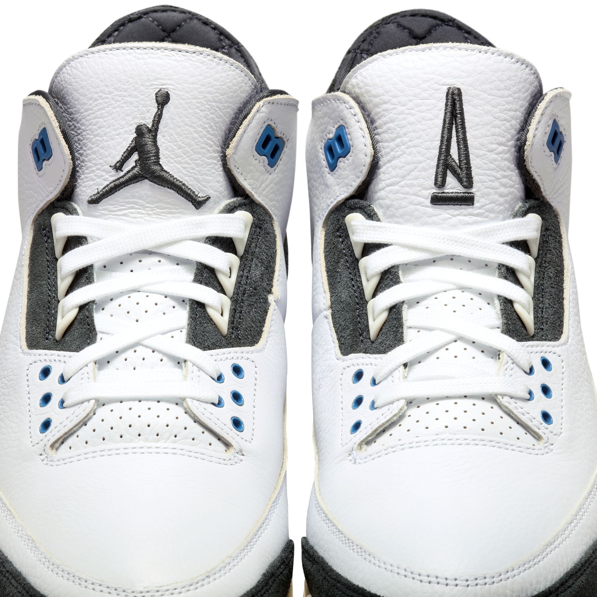 Air Jordan 3 Retro OG SP A Ma Maniere Diffused Blue