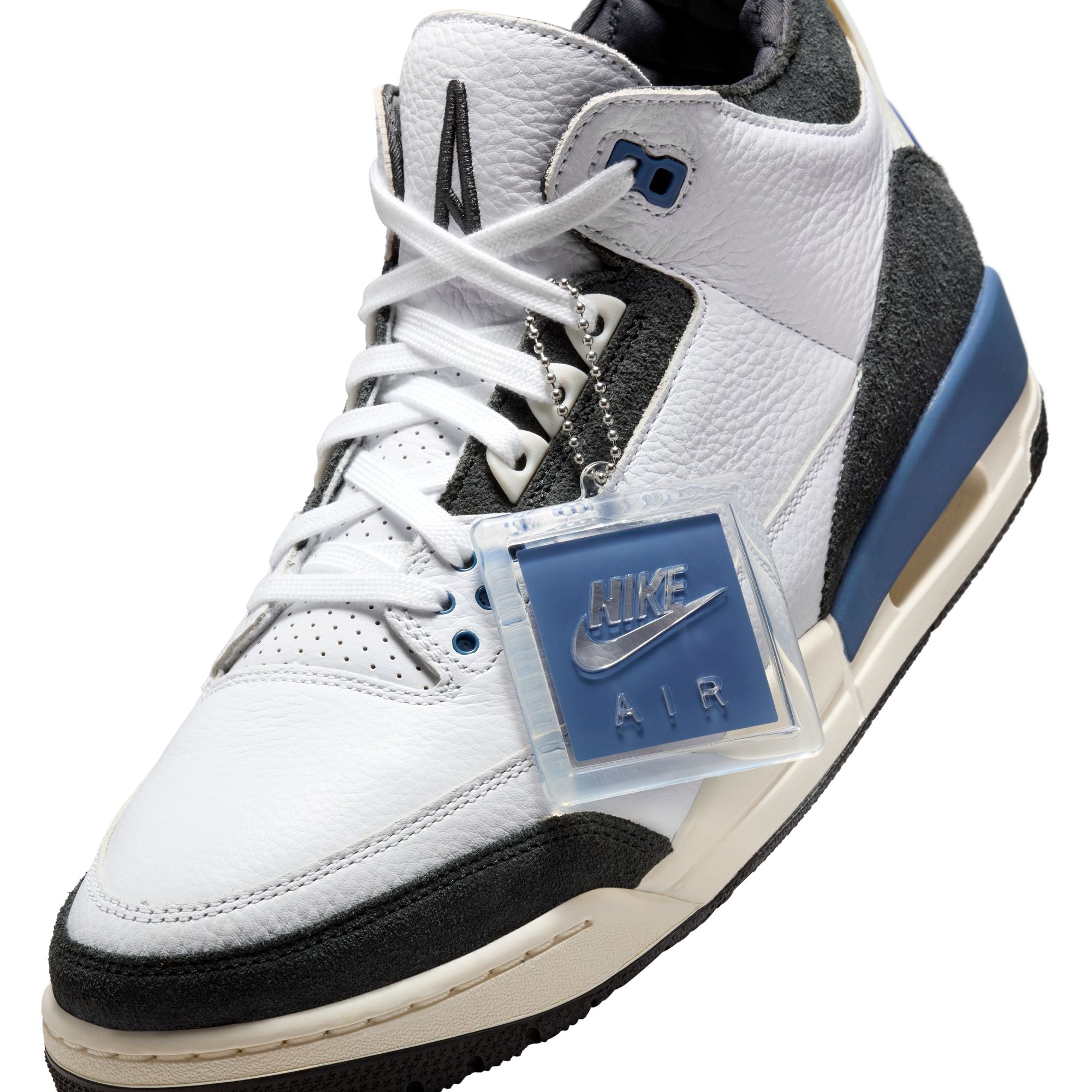 Air Jordan 3 Retro OG SP A Ma Maniere Diffused Blue