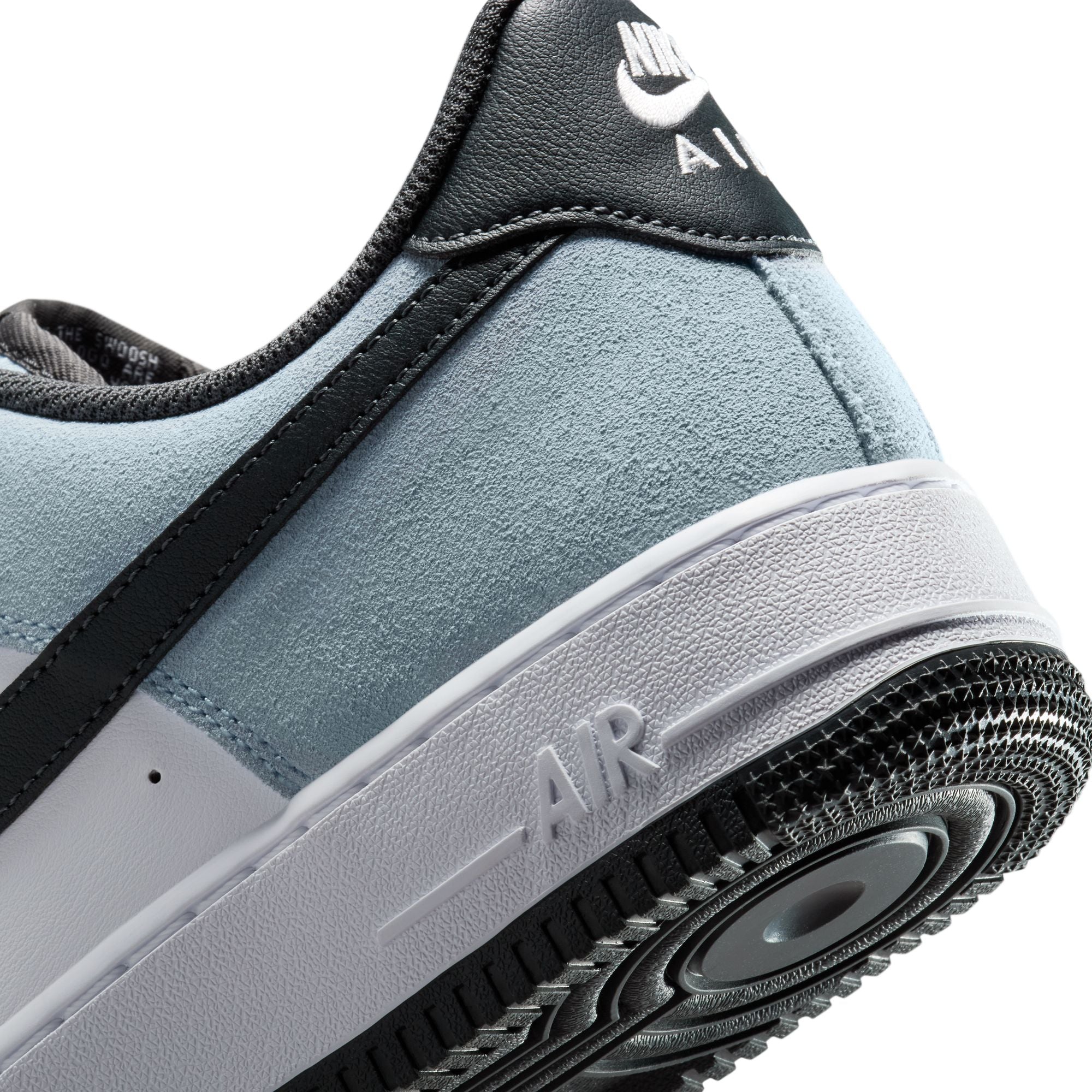 Pantofi Sport Nike Air Force 1 07 LV8