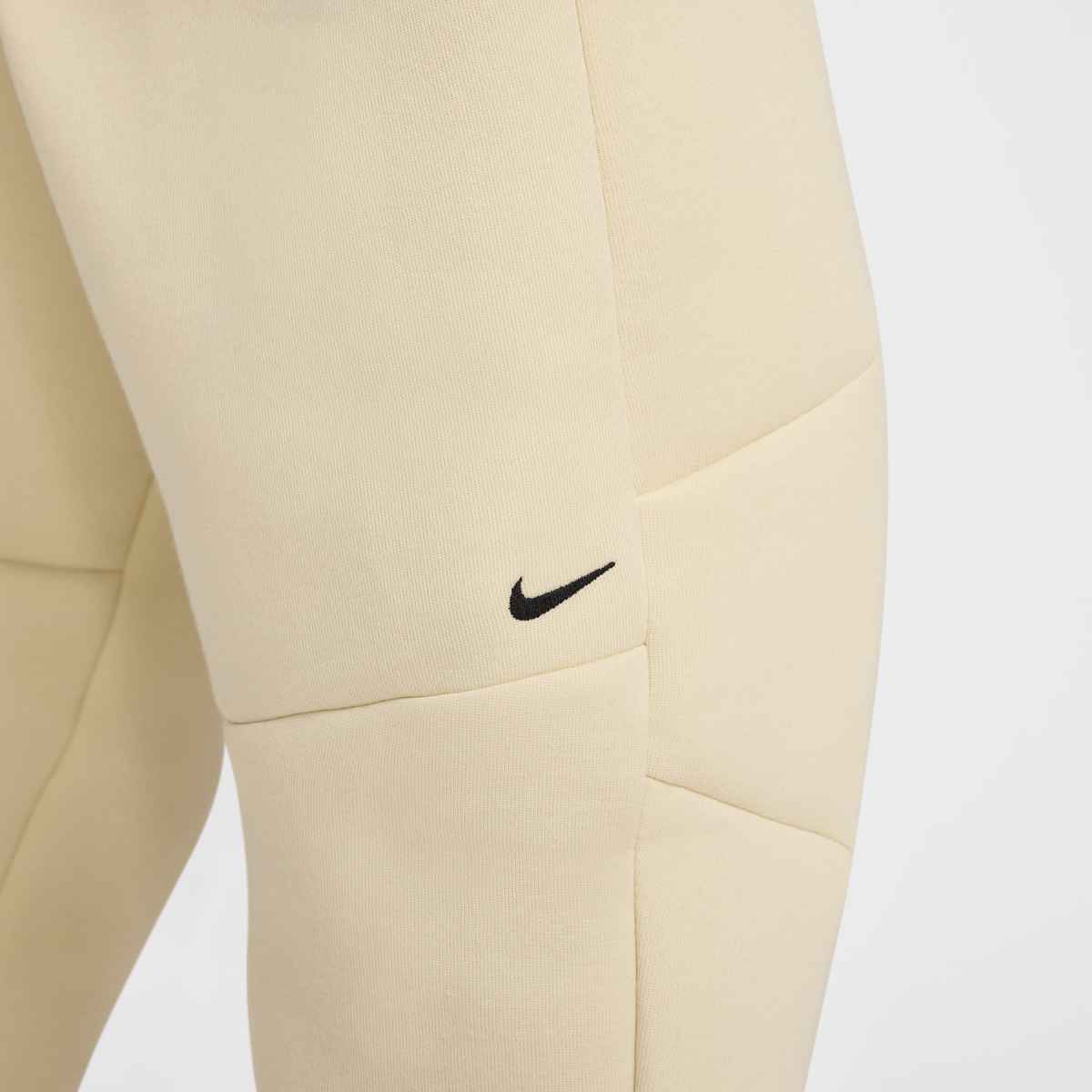 Pantaloni Barbati Nike Tech Fleece
