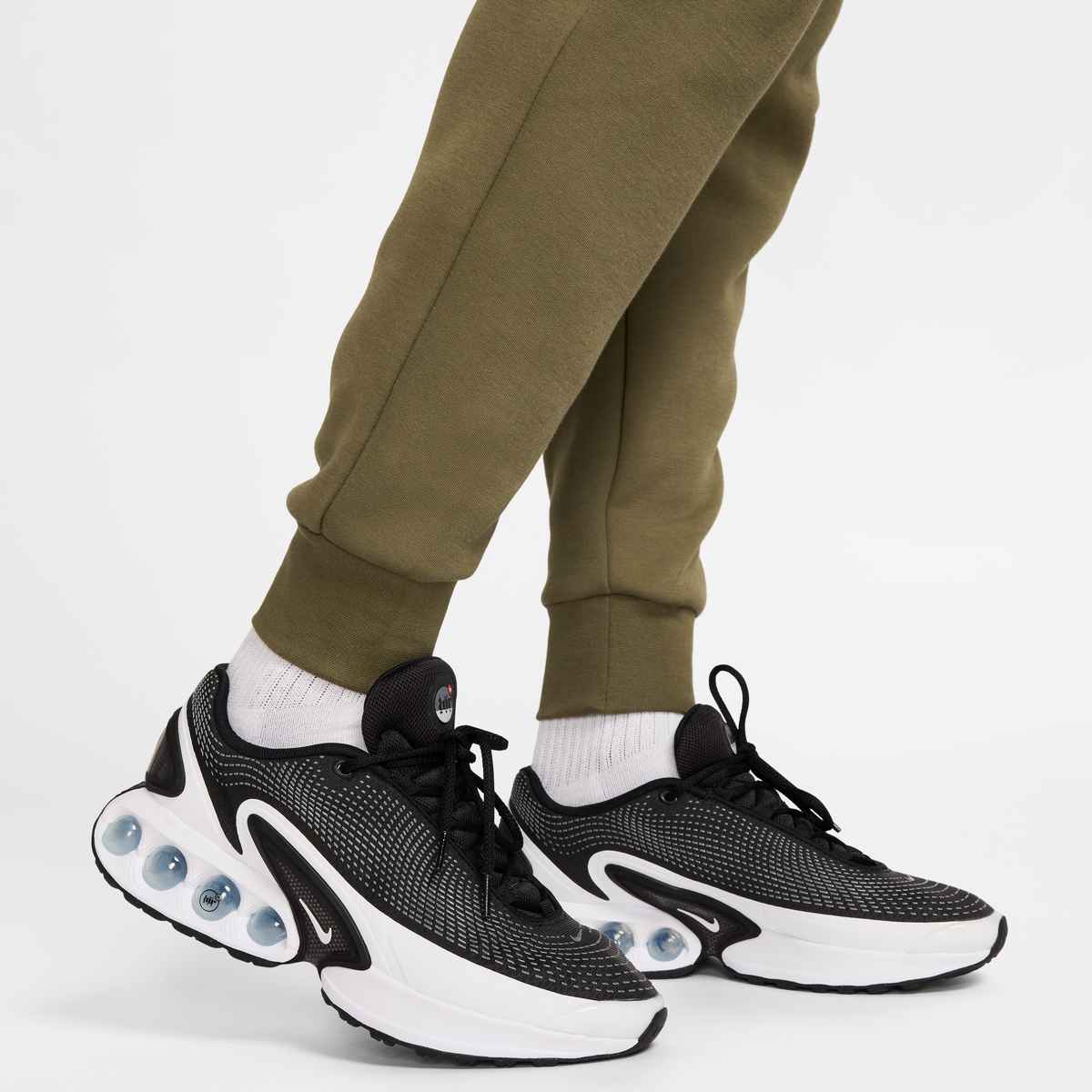 Pantaloni Barbati Nike Tech Fleece