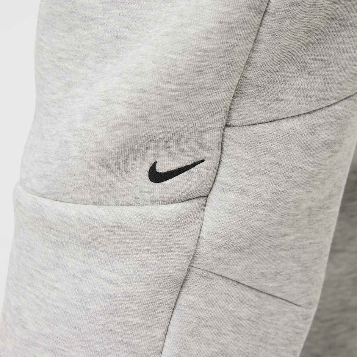 Pantaloni Barbati Nike Tech Fleece