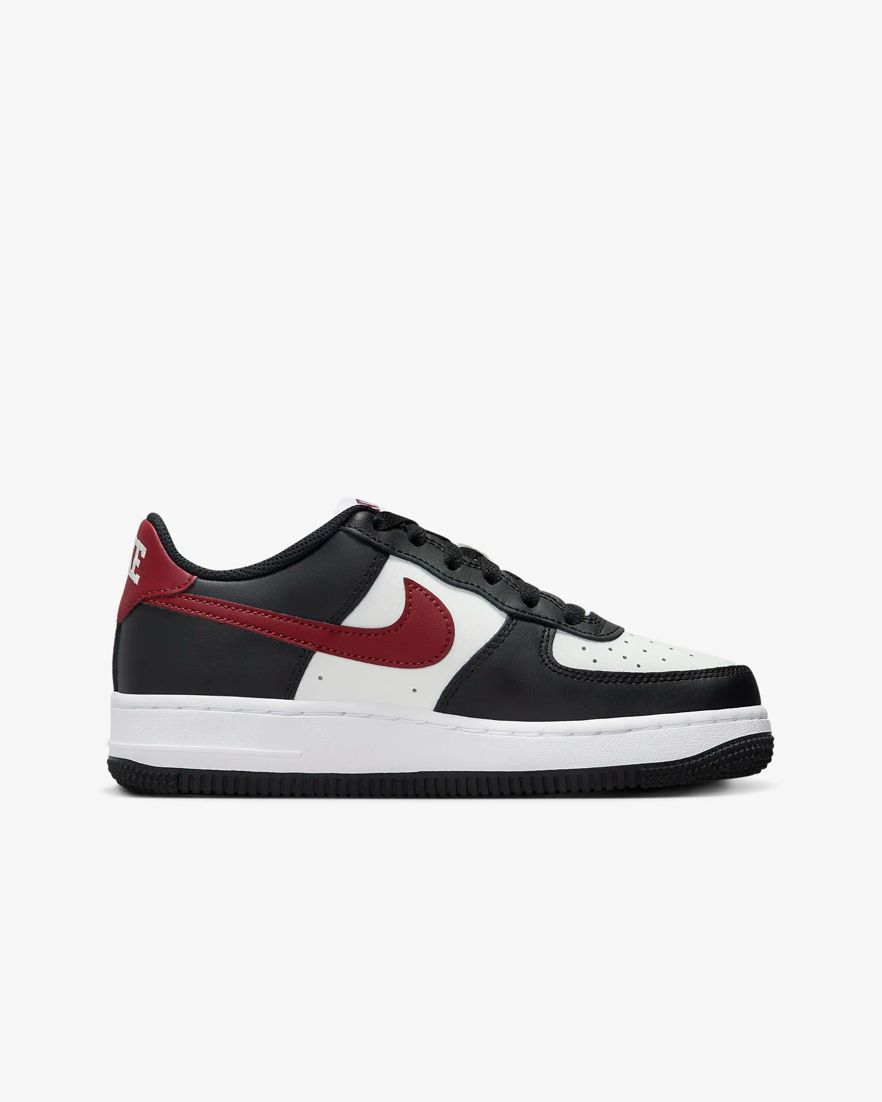 Nike Air Force 1 Older Kids' Shoes