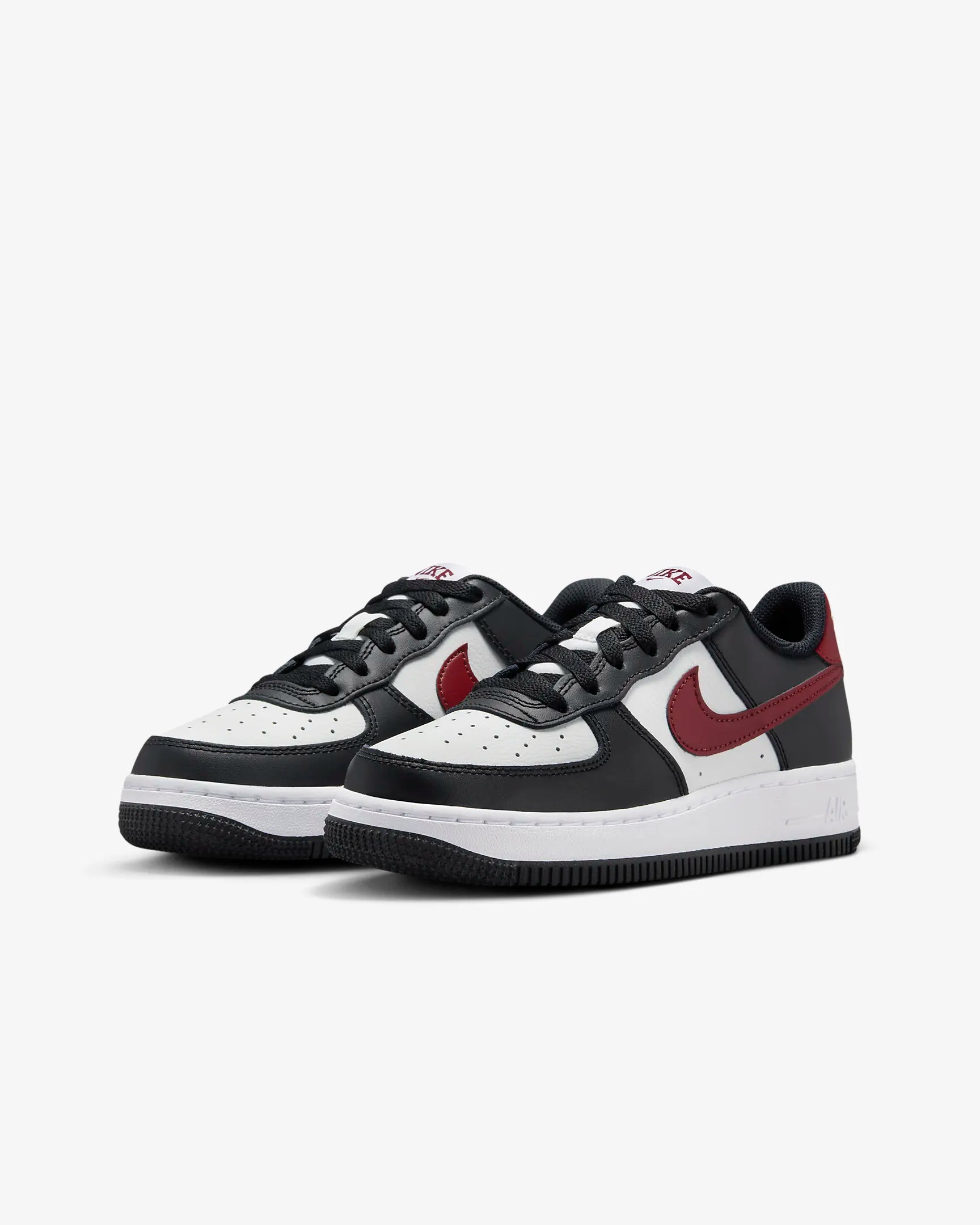 Nike Air Force 1 Older Kids' Shoes