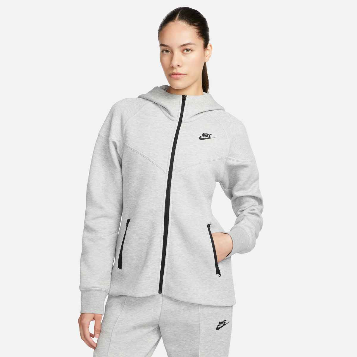 Hanorac Dama Nike Tech Fleece