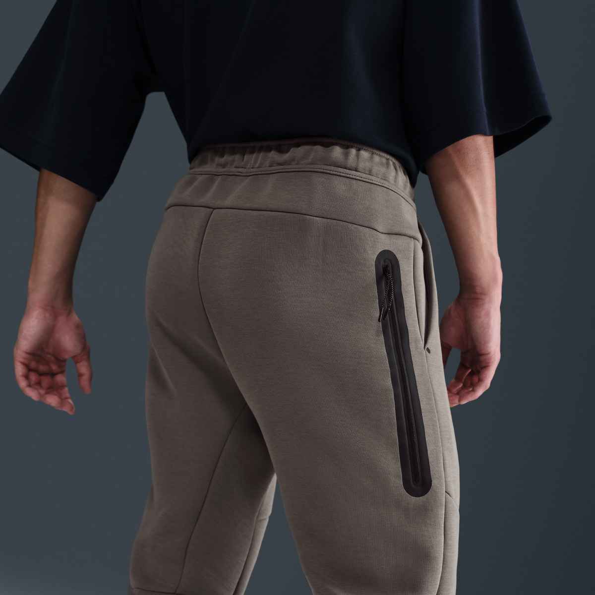 Pantaloni Barbati Nike Tech Fleece