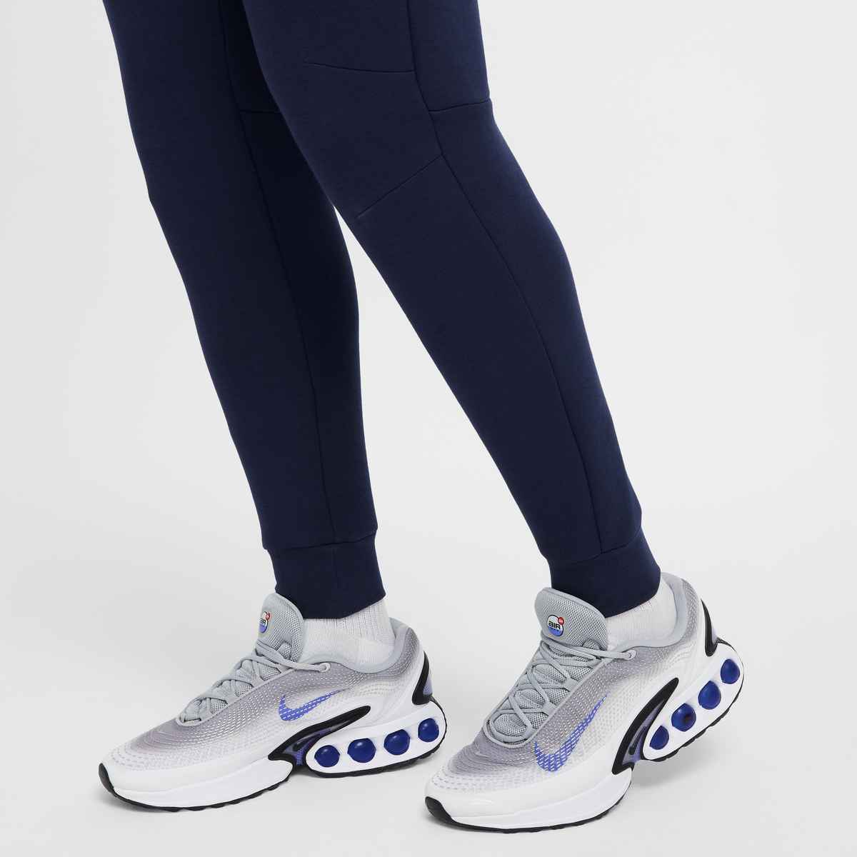 Pantaloni Barbati Nike Tech Fleece